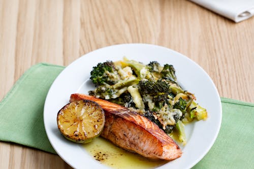Keto fried salmon with broccoli and cheese