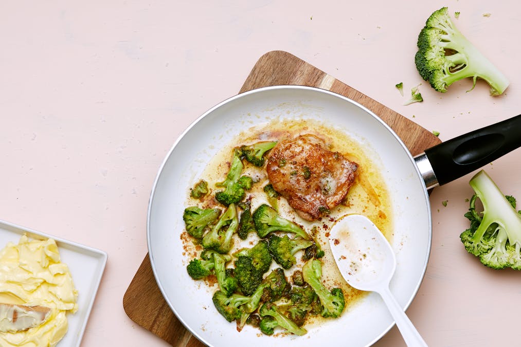 Keto fried chicken with broccoli