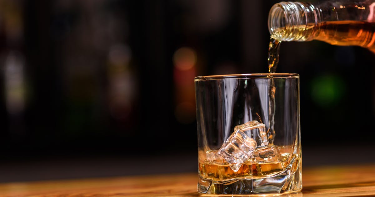 Alcohol and the keto diet: 7 things you need to know